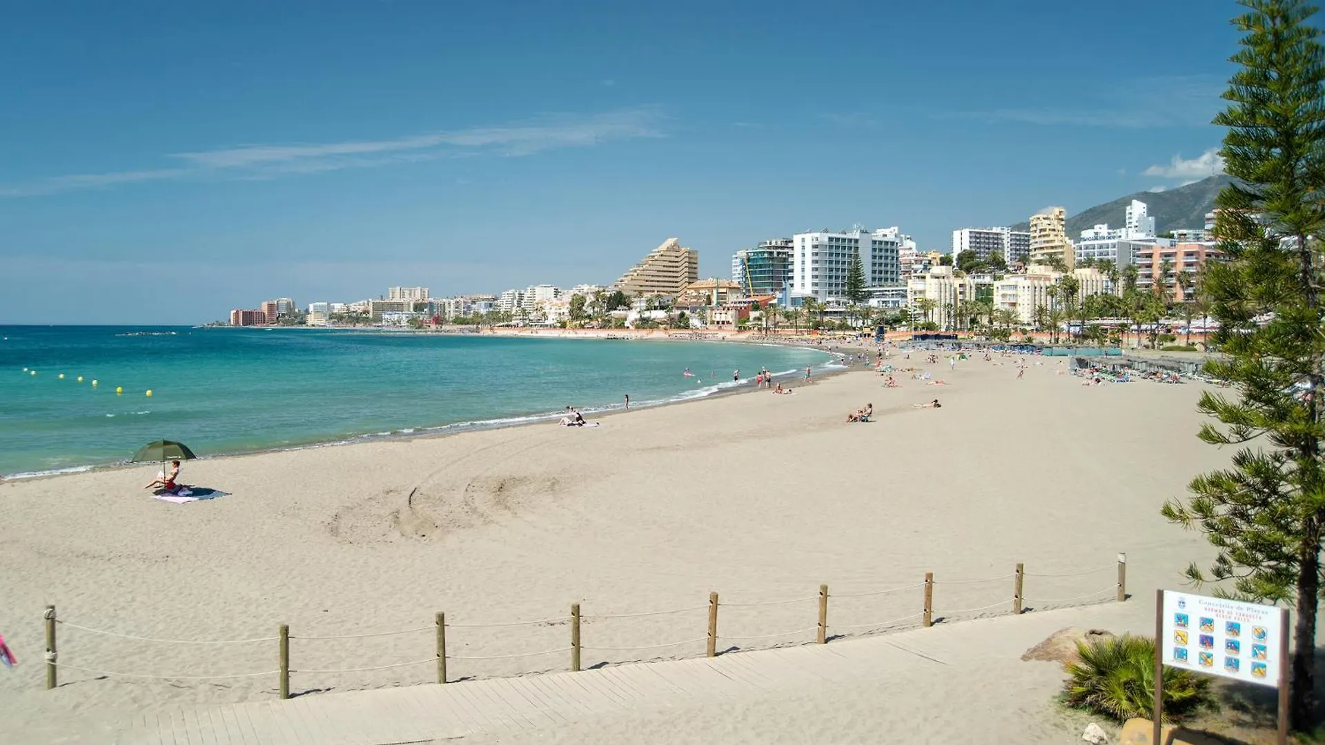 בנאלמדנה Urb Pueblo Del Parque, Luxury 2 Bedroom Apartment. Fantastic Central Location. דירה