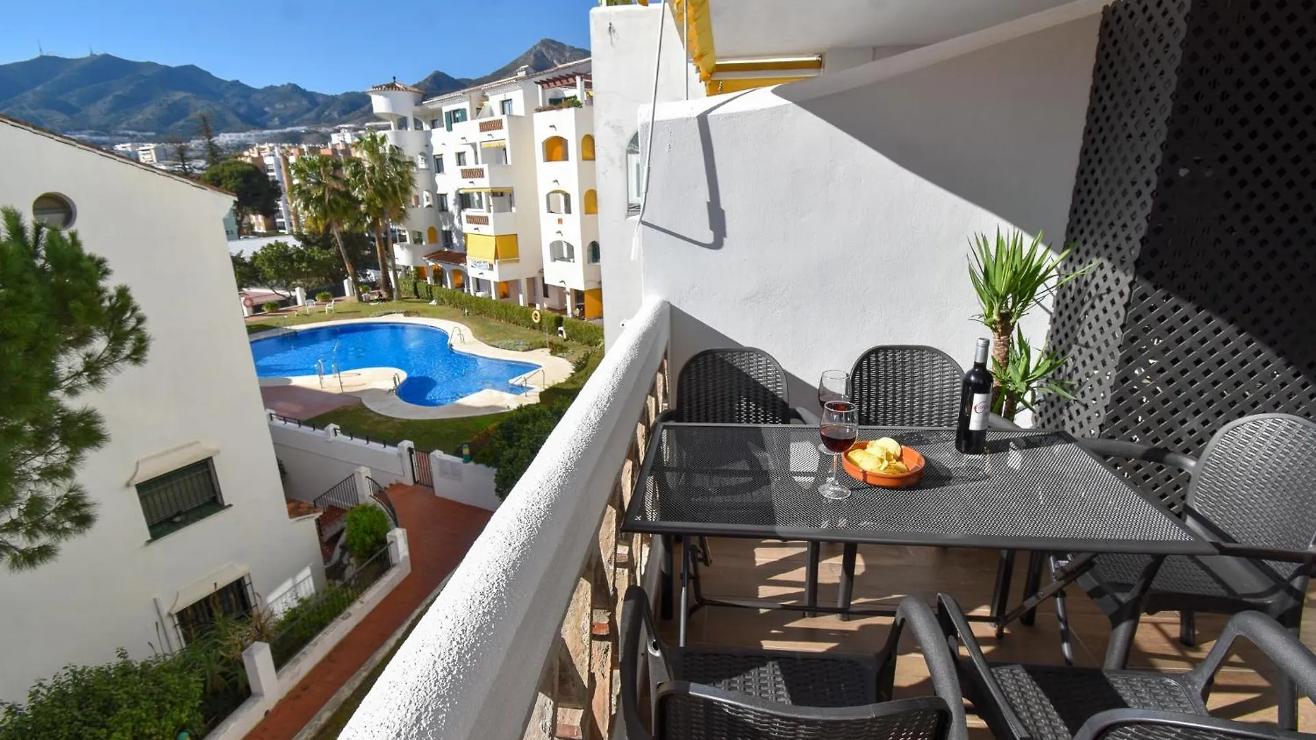 דירה בנאלמדנה Urb Pueblo Del Parque, Luxury 2 Bedroom Apartment. Fantastic Central Location. ספרד